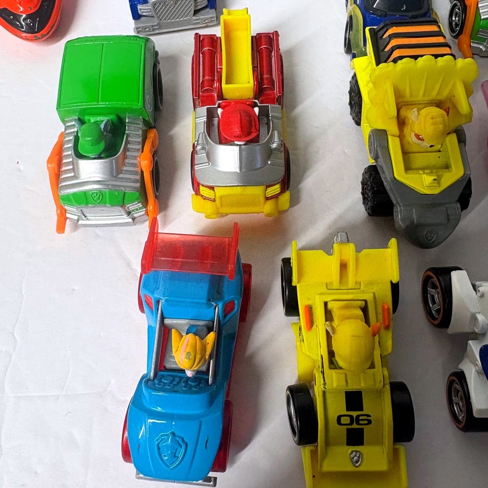 Paw Patrol Vehicle Lot 17 True Metal Diecast & 3 Plastic Cars HTF Ella Robo Dog - Picture 8 of 8